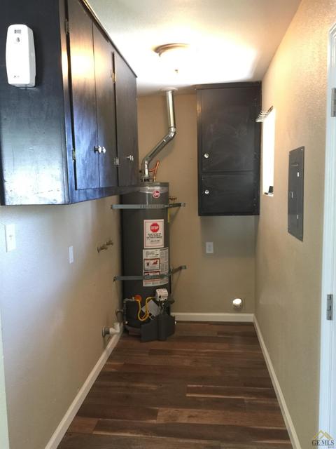 109 D St, Taft, CA 93268 photo 8