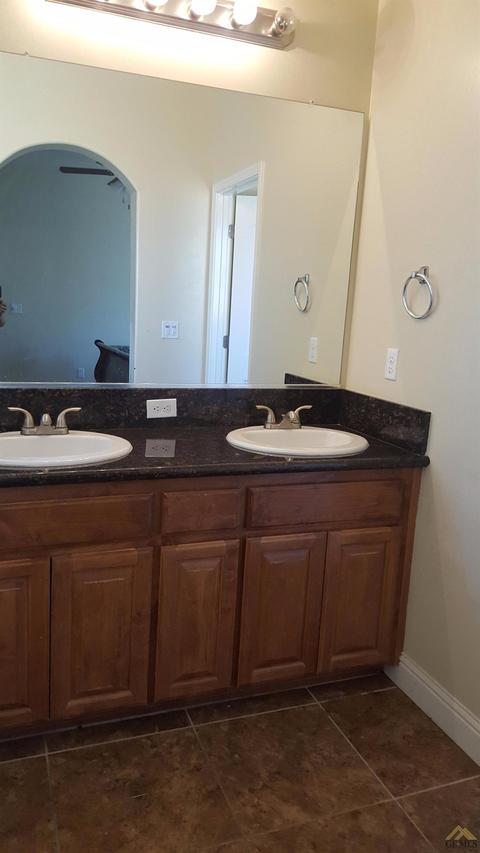 612 Cornelia St, Wasco, CA 93280 photo 11