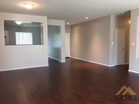 1513 Verde Ct, Arvin, CA 93203 photo 3