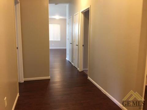 1513 Verde Ct, Arvin, CA 93203 photo 6