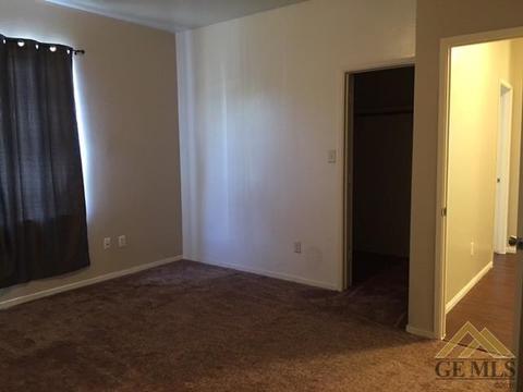 1513 Verde Ct, Arvin, CA 93203 photo 13