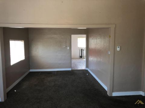 517 B St, Taft, CA 93268 photo 7