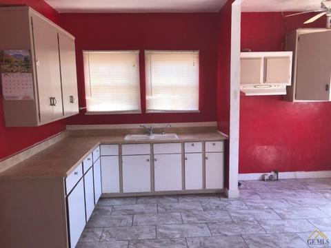 517 B St, Taft, CA 93268 photo 13