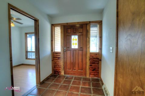 21820 Sunnybrook Dr, Tehachapi, CA 93561 photo 5