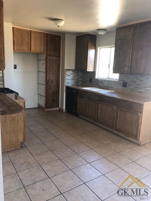 20401 Park Rd, Tehachapi, CA 93561 photo 5