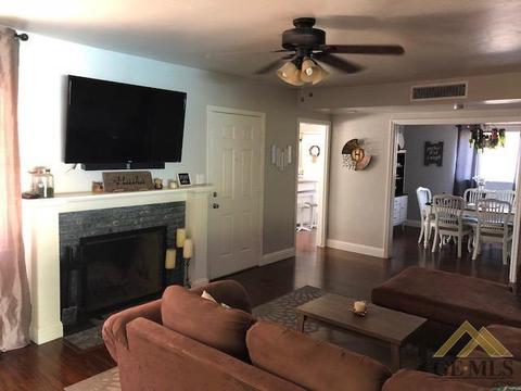 1109 Cedar Ave, Wasco, CA 93280 photo 3