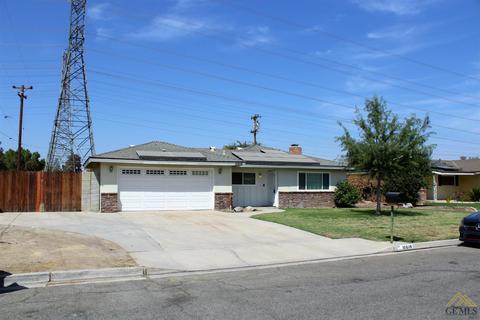 10618 Dee Dee Ave, Bakersfield, CA 93312 photo 2
