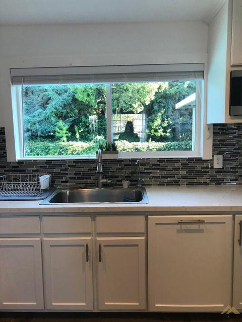 717 D St, Taft, CA 93268 photo 13