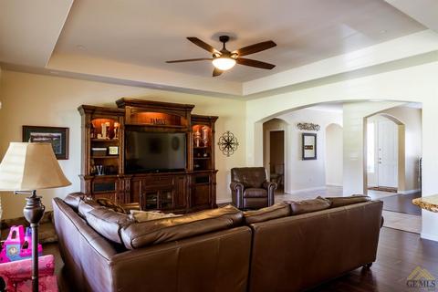 3161 Batch Ln, Bakersfield, CA 93312 photo 5