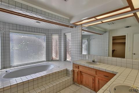 5307 Deville Ct, Bakersfield, CA 93308 photo 32