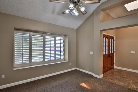 5307 Deville Ct, Bakersfield, CA 93308 photo 14
