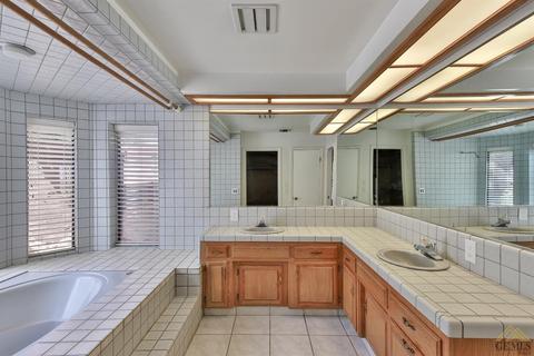 5307 Deville Ct, Bakersfield, CA 93308 photo 22