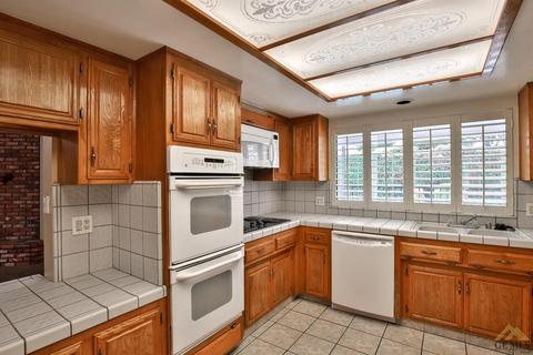5307 Deville Ct, Bakersfield, CA 93308 photo 10