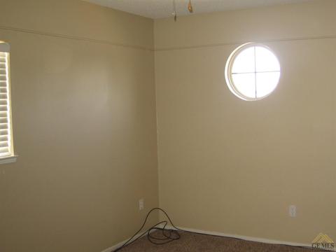 917 Eubanks Ave, Bakersfield, CA 93307 photo 14