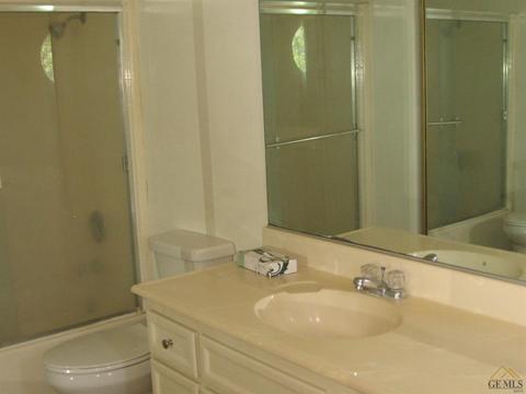 917 Eubanks Ave, Bakersfield, CA 93307 photo 16