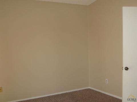 917 Eubanks Ave, Bakersfield, CA 93307 photo 12