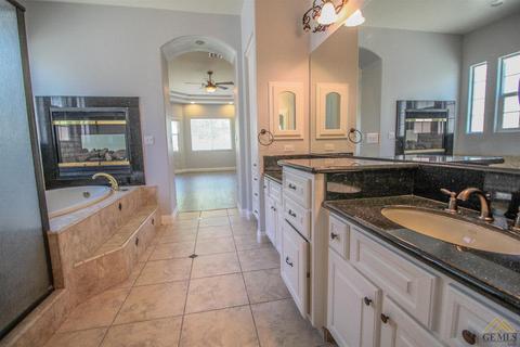 11115 Efada Dr, Bakersfield, CA 93312 photo 9