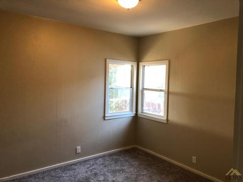 114 Buchanan St, Taft, CA 93268 photo 12