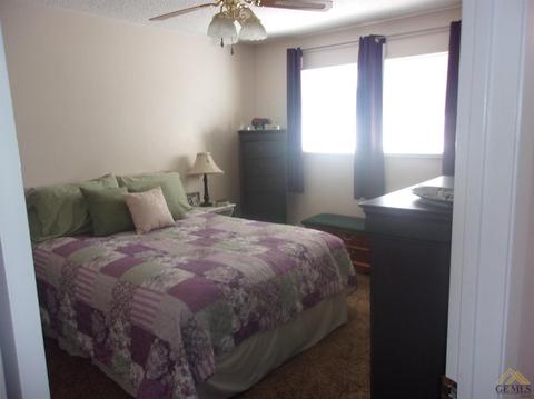 551 Front St, Taft, CA 93268 photo 13