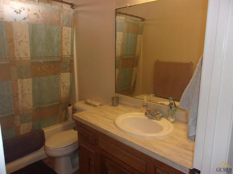 551 Front St, Taft, CA 93268 photo 12