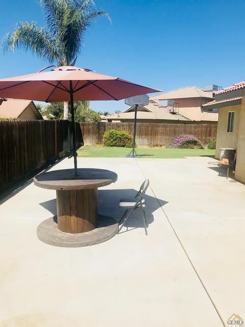 506 Mark Ave, Shafter, CA 93263 photo 3