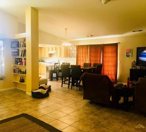 506 Mark Ave, Shafter, CA 93263 photo 4