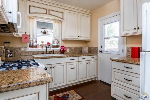 1908 Wilson Rd, Bakersfield, CA 93304 photo 10