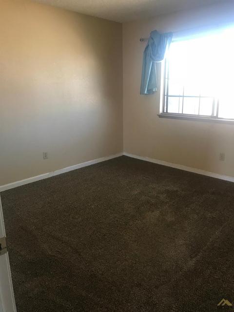 21700 San Gabriel Dr, Tehachapi, CA 93561 photo 5