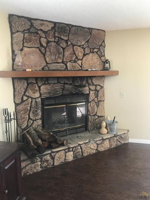 21700 San Gabriel Dr, Tehachapi, CA 93561 photo 3