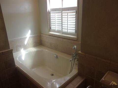 404 Pierce St, Taft, CA 93268 photo 19