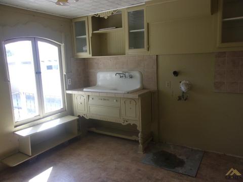 404 Pierce St, Taft, CA 93268 photo 13
