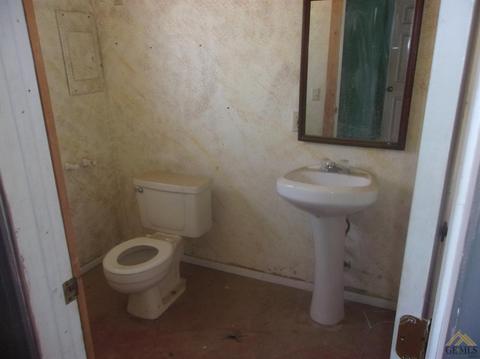 404 Pierce St, Taft, CA 93268 photo 34