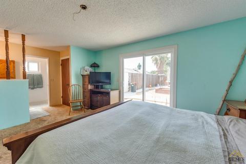 223 Oak Ct, Shafter, CA 93263 photo 22
