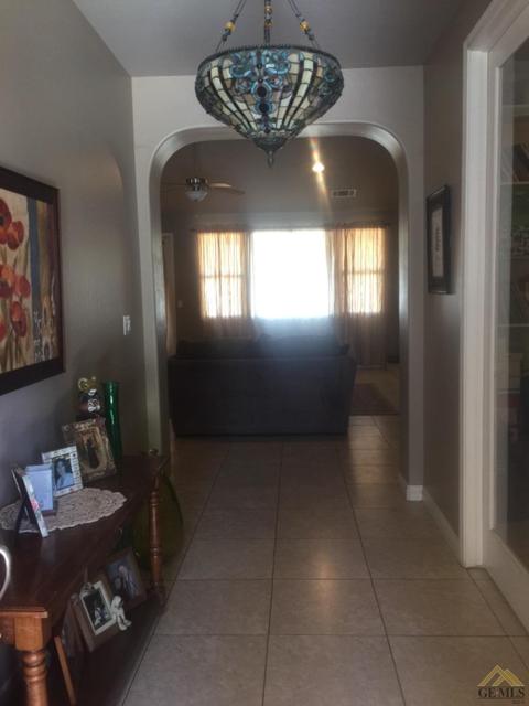 512 Butte Ct, Shafter, CA 93263 photo 5