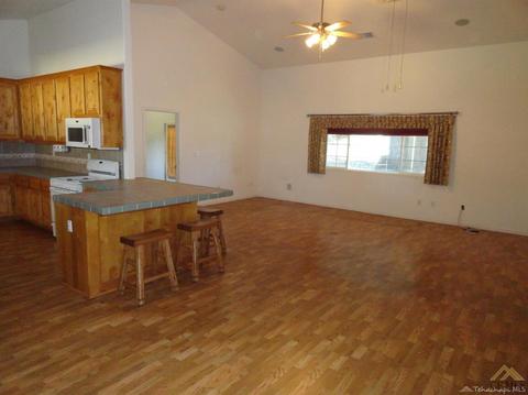 17141 Bold Venture Dr, Tehachapi, CA 93561 photo 5