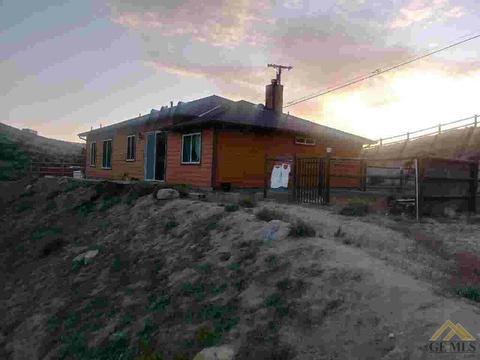 23550 El Rancho Dr, Tehachapi, CA 93561 photo 2