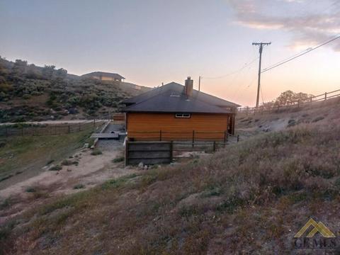 23550 El Rancho Dr, Tehachapi, CA 93561 photo 4