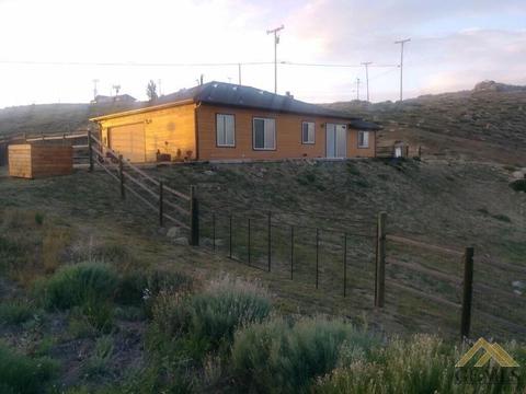 23550 El Rancho Dr, Tehachapi, CA 93561 photo 3