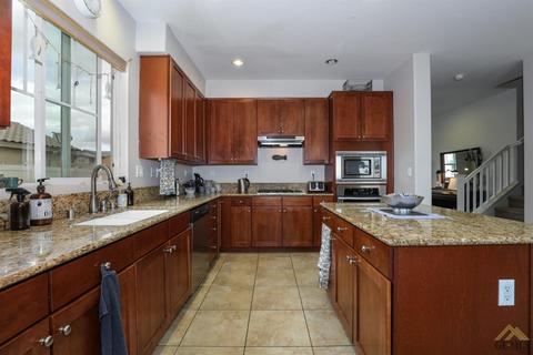 906 Aleah Ln, Tehachapi, CA 93561 photo 8