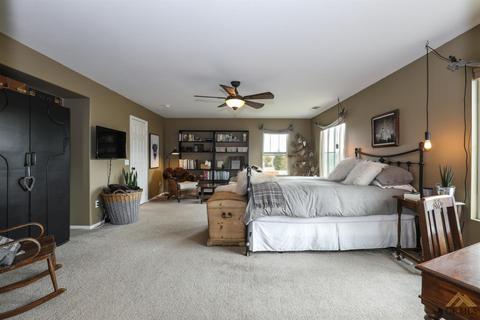 906 Aleah Ln, Tehachapi, CA 93561 photo 23