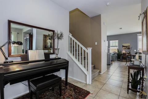 906 Aleah Ln, Tehachapi, CA 93561 photo 6