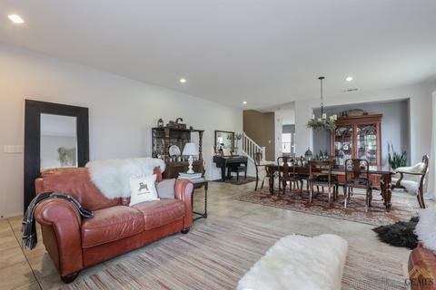 906 Aleah Ln, Tehachapi, CA 93561 photo 4