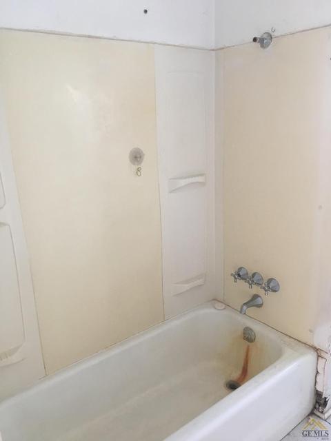 428 Eastern Ave, Taft, CA 93268 photo 17