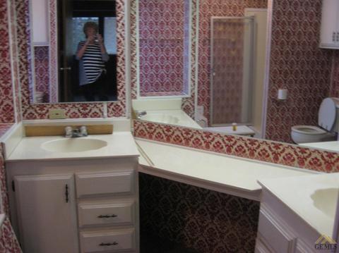 712 45th St, Bakersfield, CA 93301 photo 6