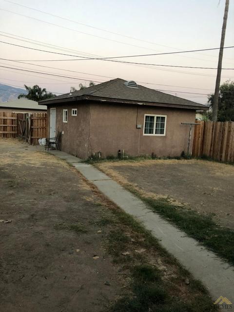 320 Plumtree Dr, Arvin, CA 93203 photo 9