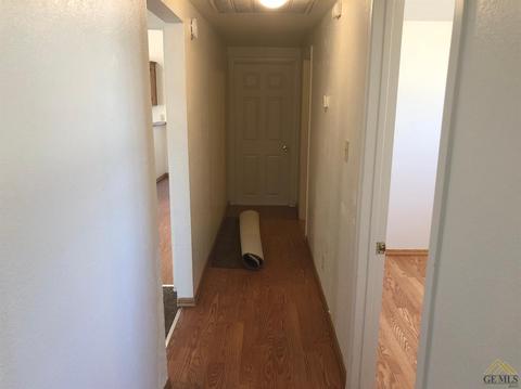 111 Harrison St, Taft, CA 93268 photo 12