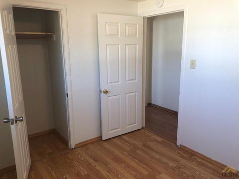 111 Harrison St, Taft, CA 93268 photo 13