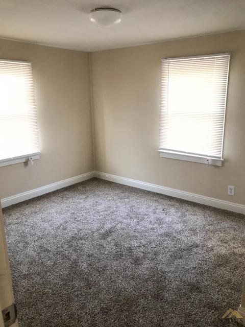11413 Pierce Dr, Lamont, CA 93241 photo 11