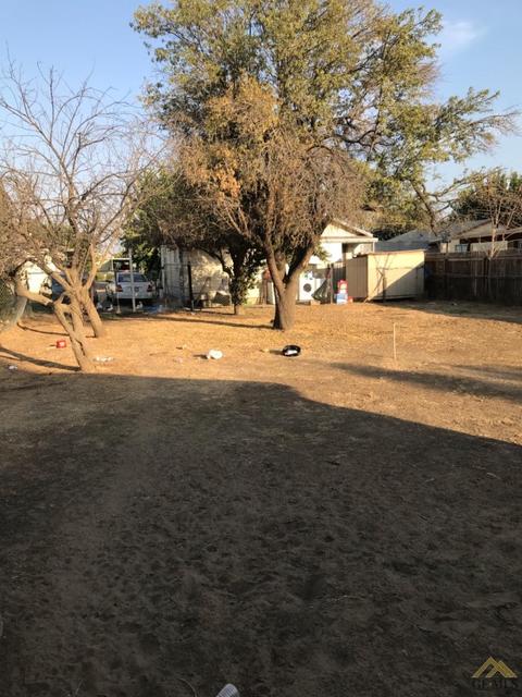 11413 Pierce Dr, Lamont, CA 93241 photo 13