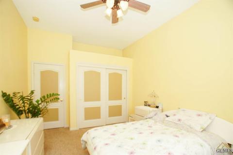 13605 Providence Pl, Bakersfield, CA 93314 photo 10